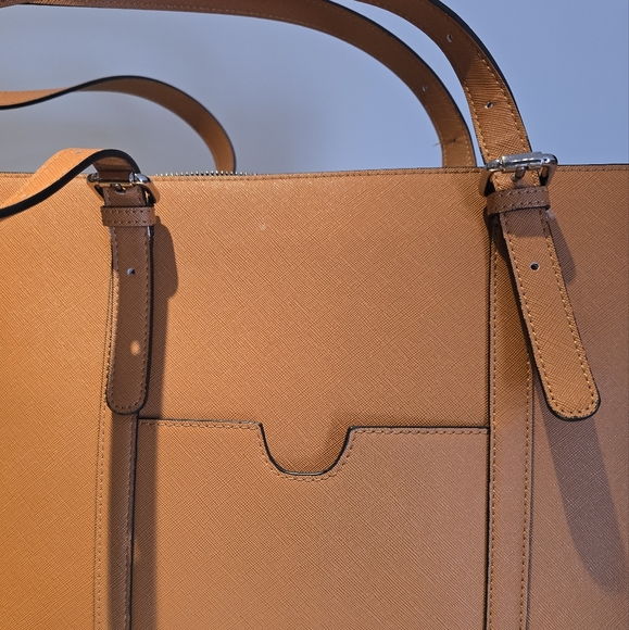 Tote Leather Satchel Purse. - Picture 2 of 6